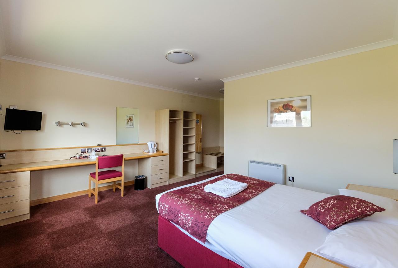 ホテルThe Ridgeway House ディドコット エクステリア 写真